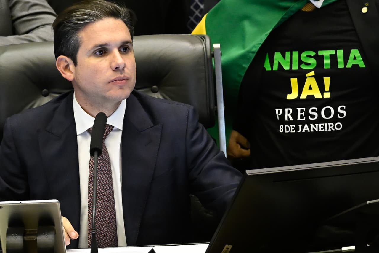 Motta suspende comissões e anuncia esforço concentrado no plenário