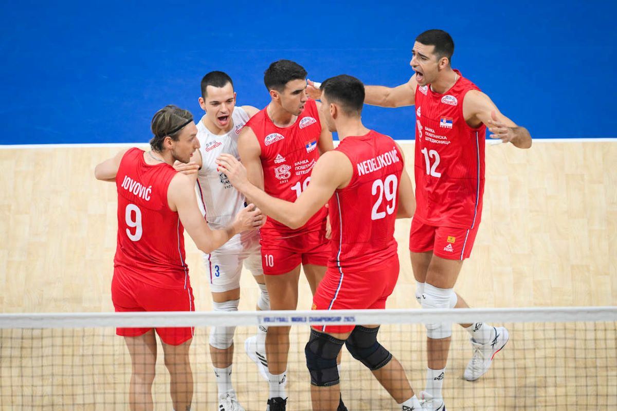 Vôlei: Brasil perde para Sérvia e vaga nas oitavas de final é incerta