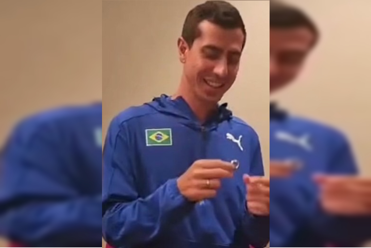 Caio Bonfim recupera aliança de casamento perdida em Mundial de Atletismo