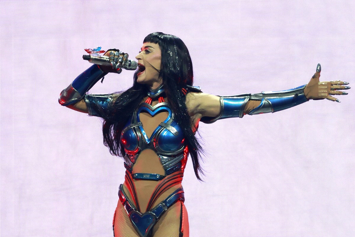Katy Perry rompe silêncio sobre novo affair após flagras com Trudeau