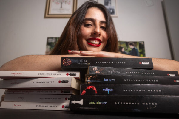 Gabriela Orleans, fã da saga Crepúsculo, da escritora Stephenie Meyer