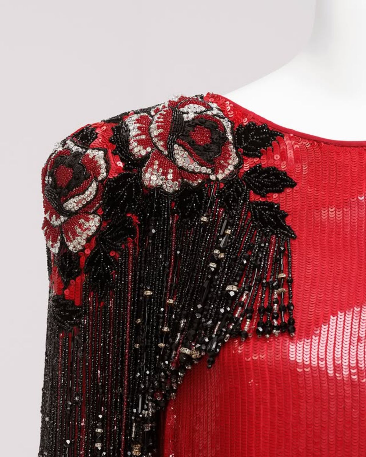 Exposição Orizzonti Rosso, da Fondazione Valentino - Metrópoles