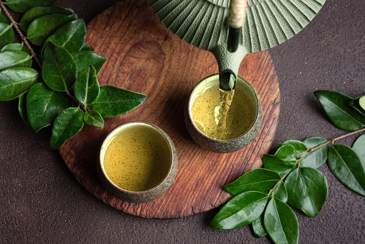 Confira 5 chás anti-inflamatórios que podem ajudar a flora intestinal