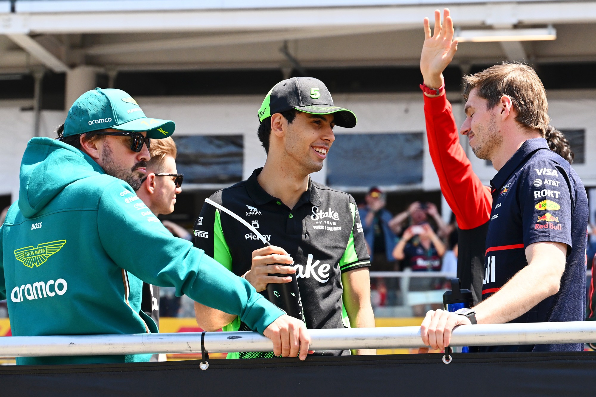 Bortoleto quer parceria com Verstappen e Alonso. Entenda