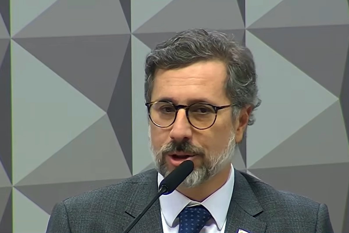 Na CPMI do INSS, ministro de Lula cita operação contra Bolsonaro