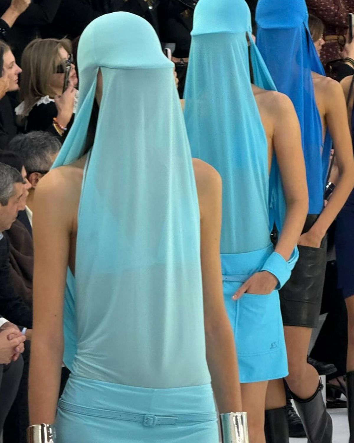 Desfile da coleção primavera/verão 2026 da Courrèges - Metrópoles