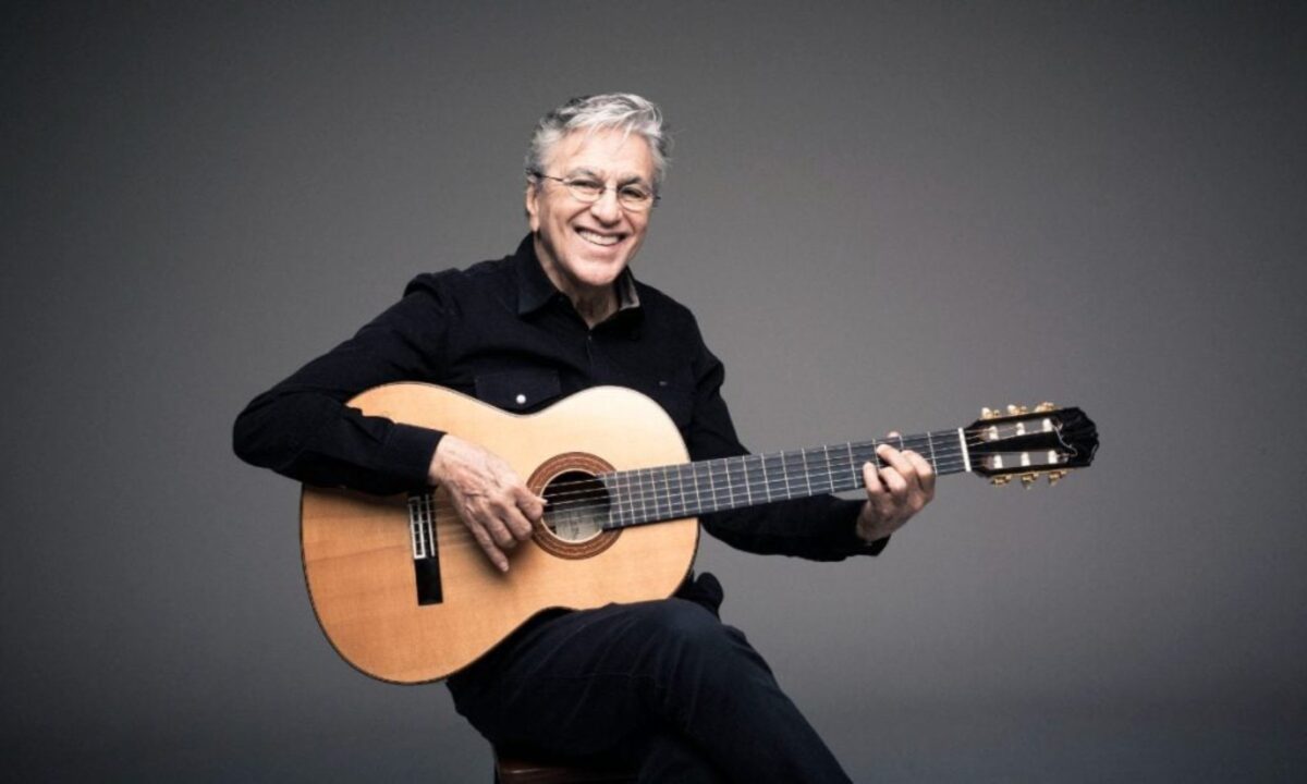Caetano Veloso traz clássicos e novidades para Festival Estilo Brasil
