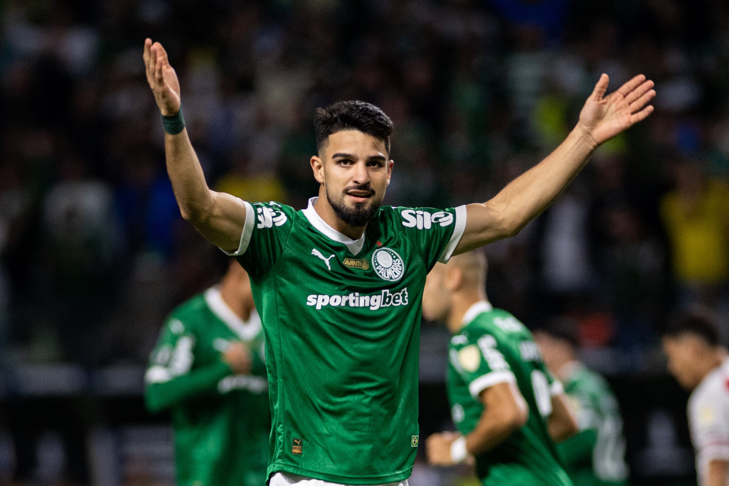 Vídeo: Flaco López projeta “jogo lindo” entre Palmeiras e Flamengo