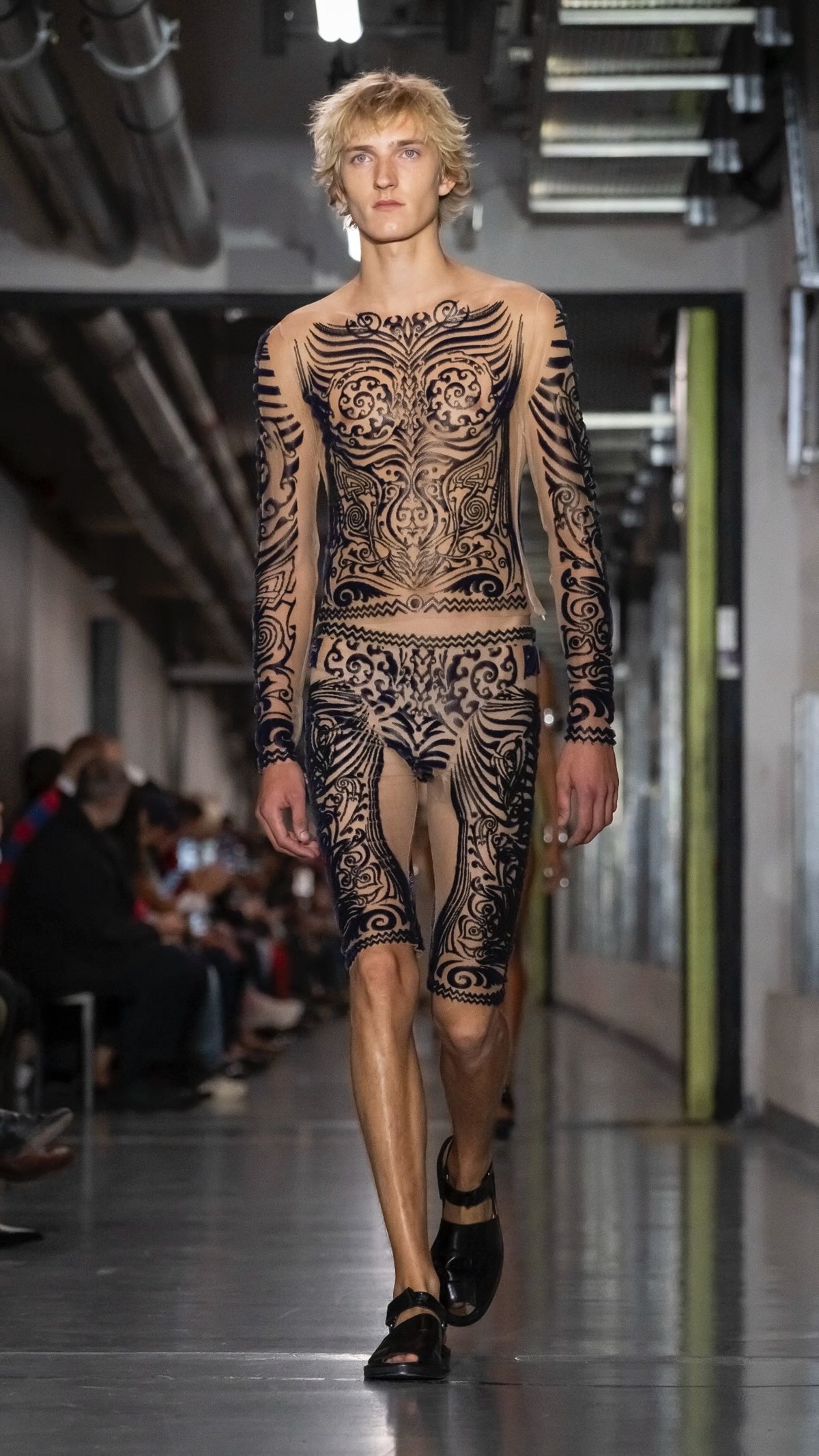 jean paul gaultier paris fashion week ss26 - metrópoles