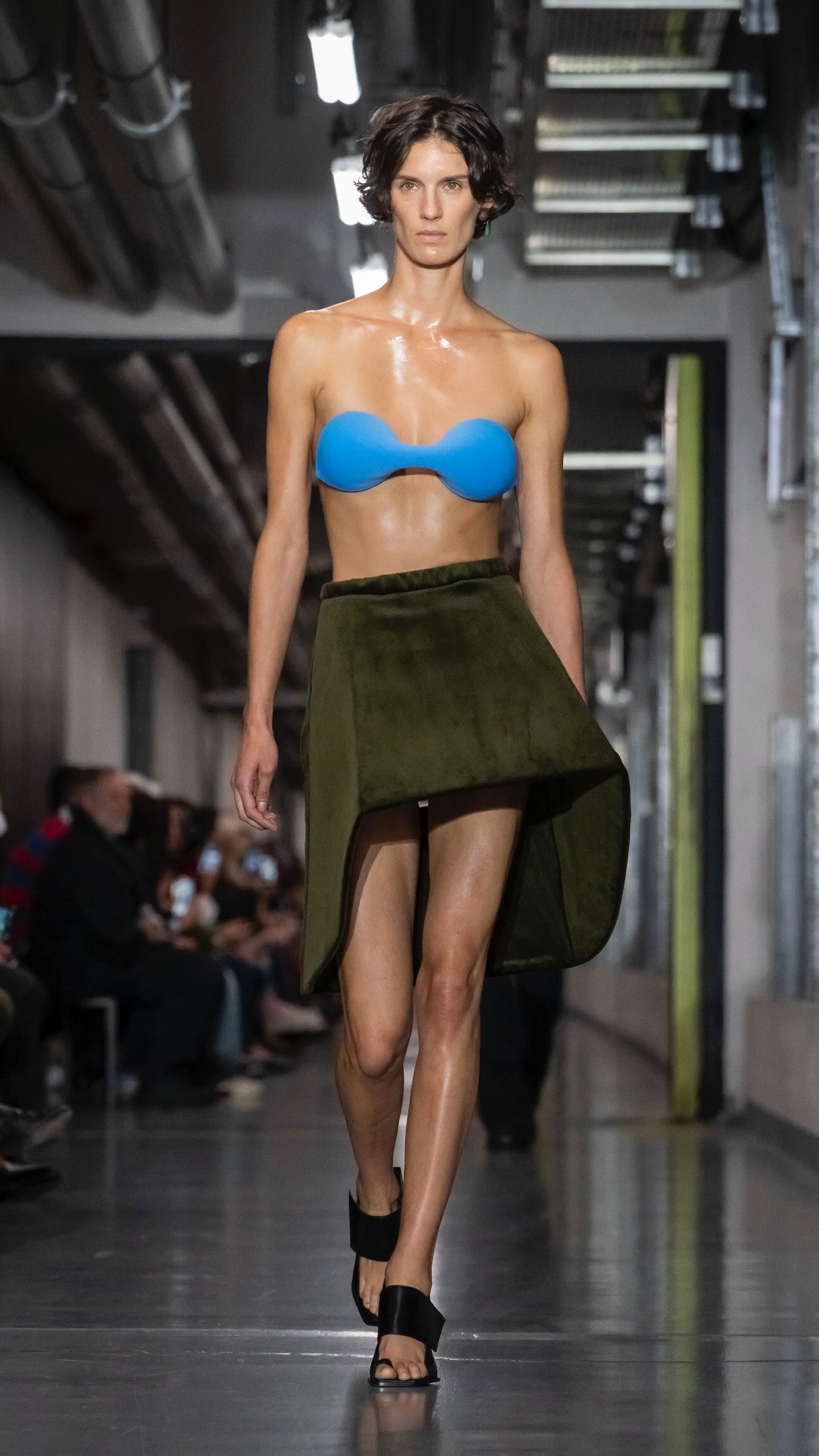 jean paul gaultier paris fashion week ss26 - metrópoles