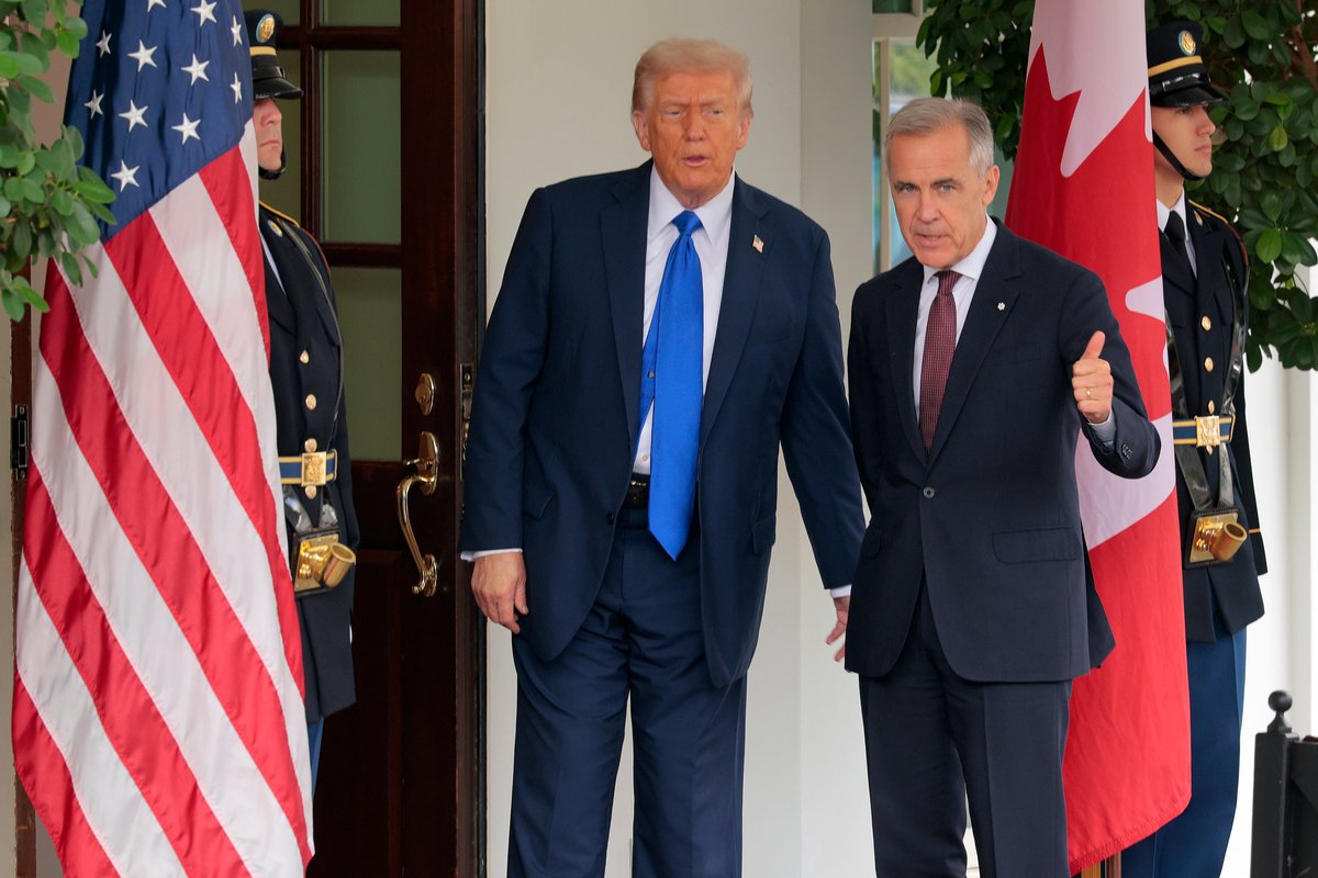 Trump brinca sobre anexar o Canadá em reunião com premiê do país