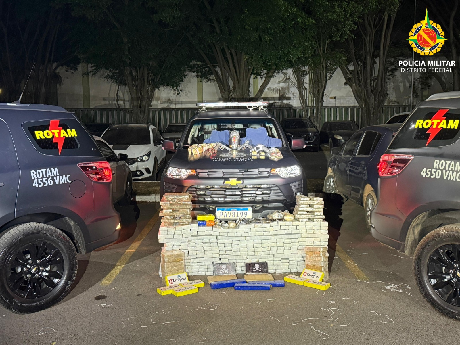 Dupla é presa com arsenal de armas, munição e drogas no DF
