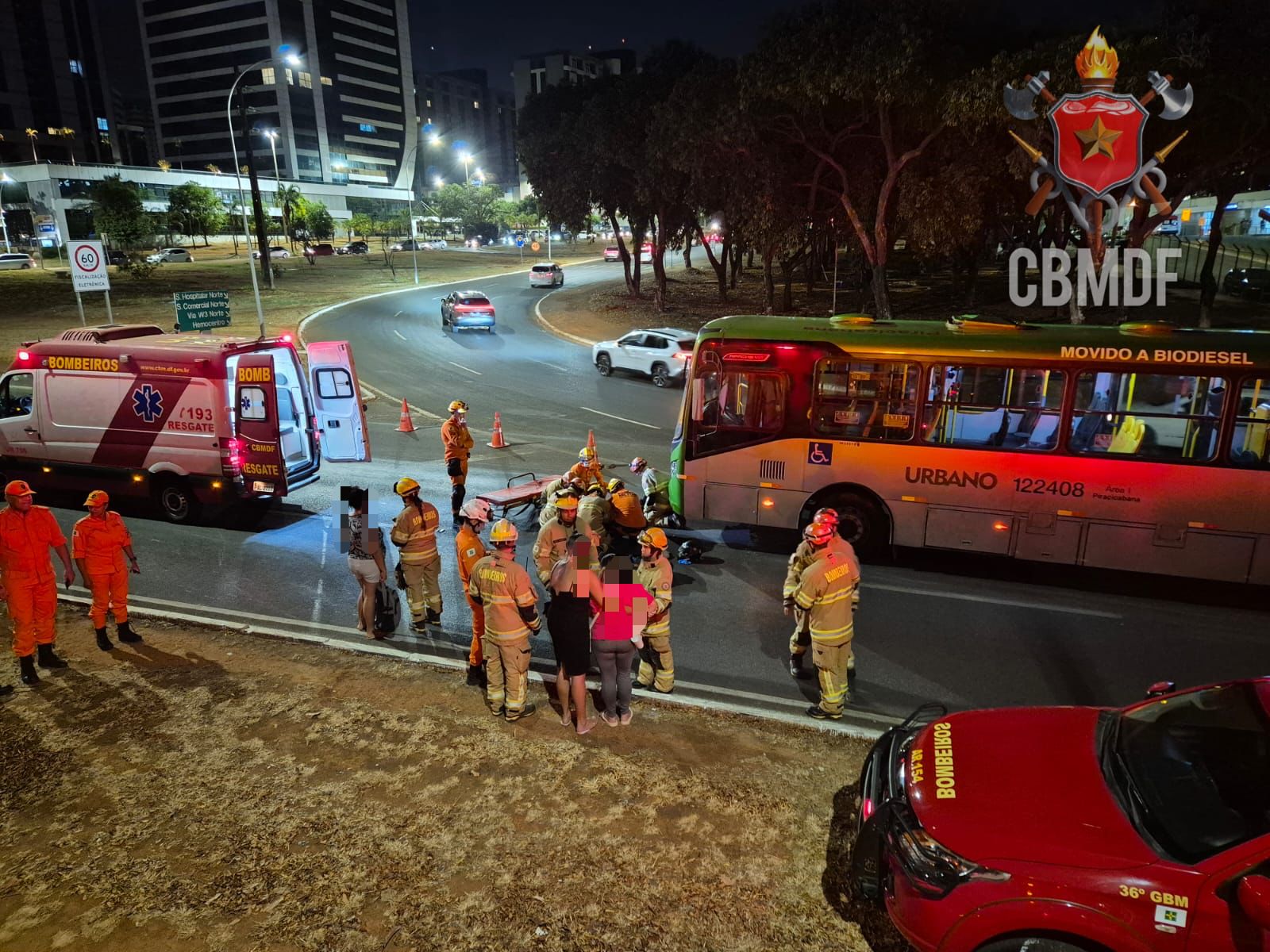 Urgente: Motociclista Sofre Acidente com Ônibus e Precisa de Atendimento Médico