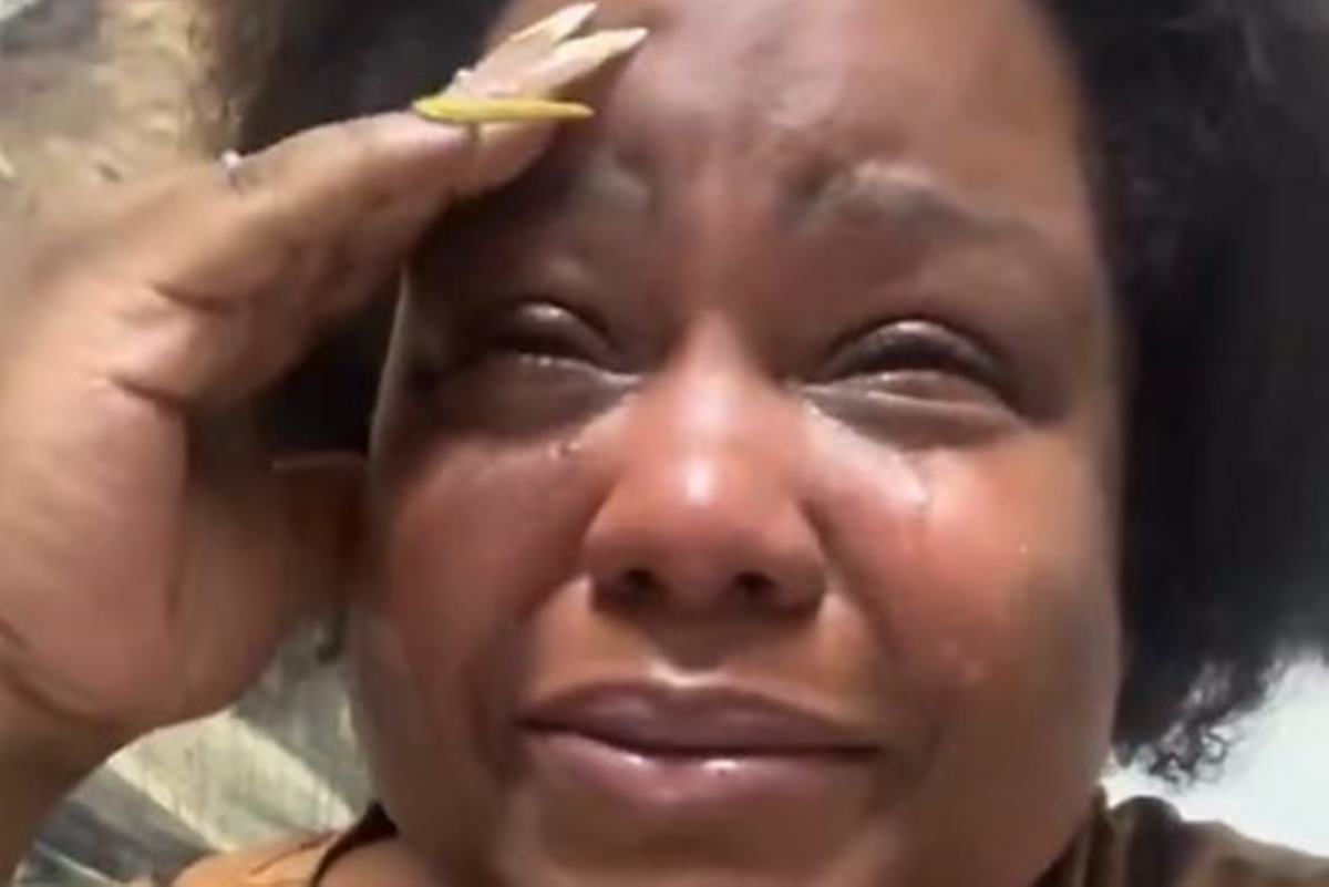 Vídeo: MC Carol aparece aos prantos e desabafa sobre ataques racistas