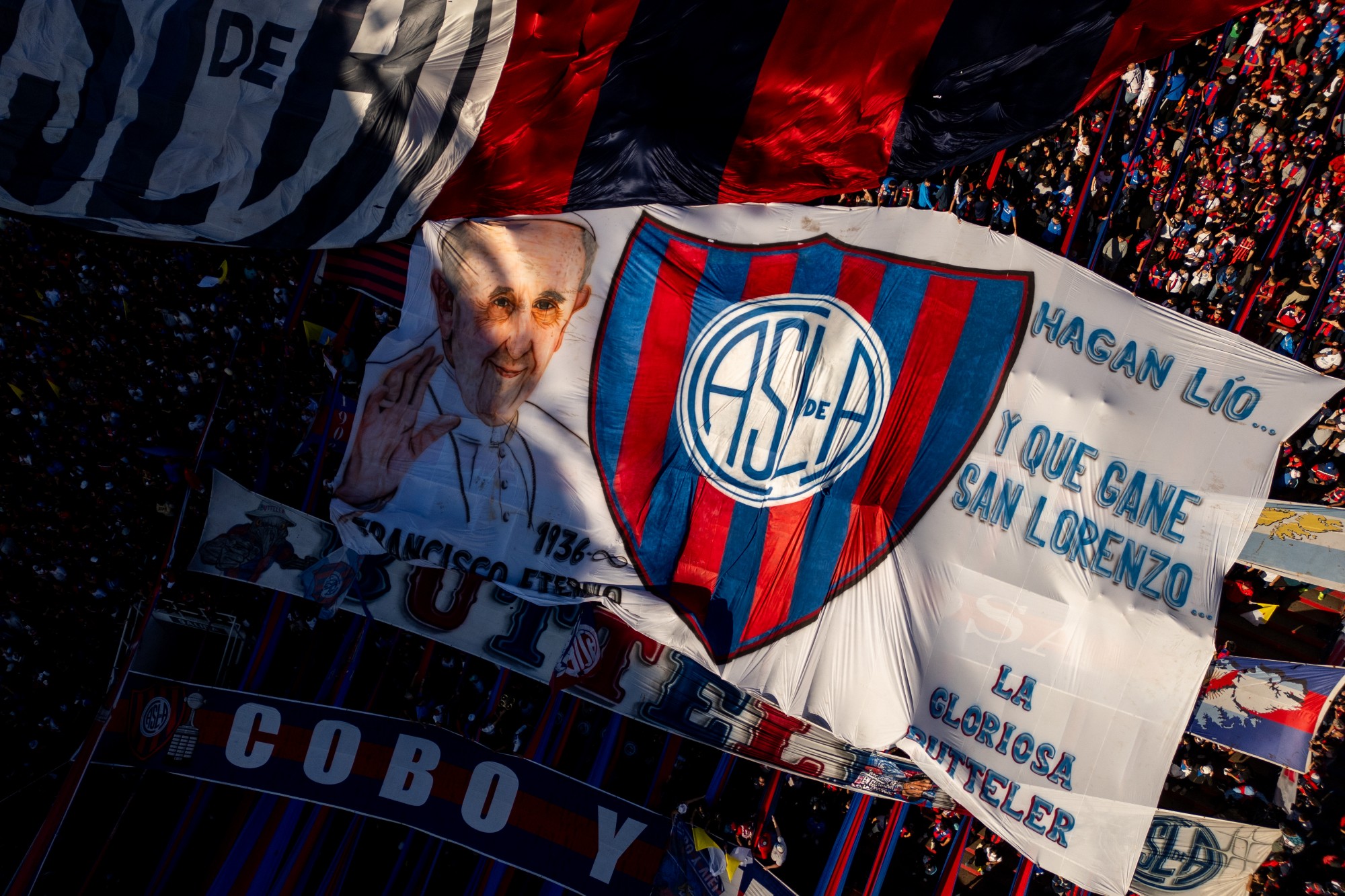 Clube campeão da Libertadores tem 4 dias para evitar falência. Entenda