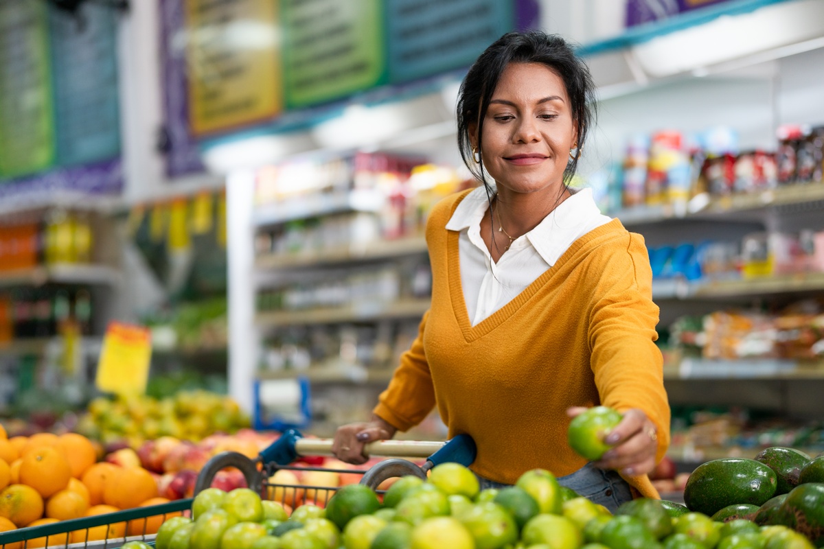 4 frutas que podem estimular o colágeno e firmar a pele naturalmente