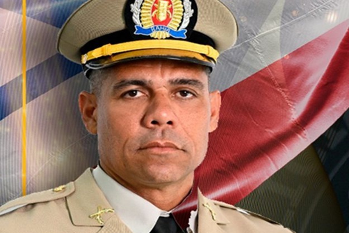 BA: sargento da PM, esposa e funcionária morrem em acidente na BA-256