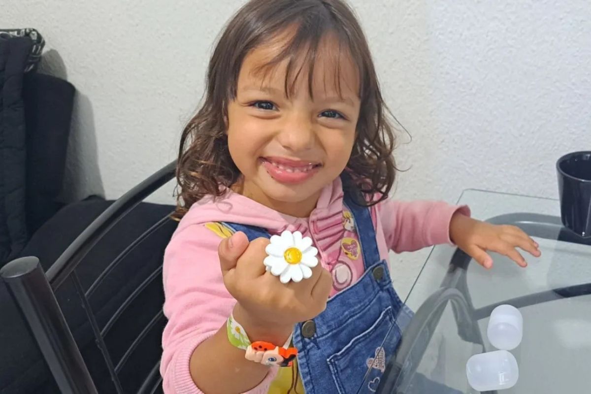 Justiça acata pedido de prisão de pais de menina achada concretada