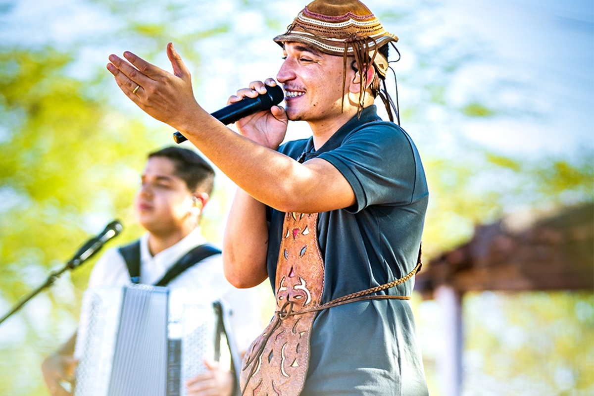 Feirantes em Fúria! Show de João Gomes na Lapa Proíbe Trabalho e Causa Revolta