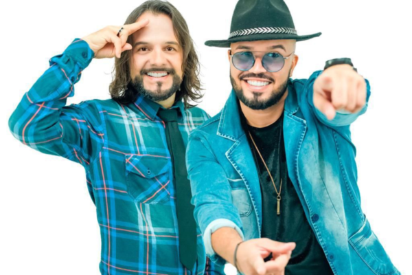 Bruno Rios e Diogo Henrique, integrantes da banda Só Pra Xamegar