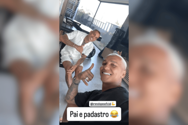 Deyverson provocando o Flamengo nas redes sociais