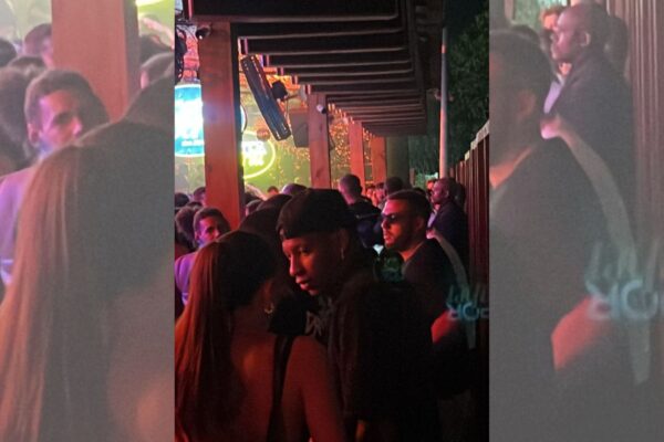 Jogador do Flamengo é flagrado em festa e revolta torcida; confira 1 Imagem colorida de Gonzalo Plata em festa no Rio de Janeiro