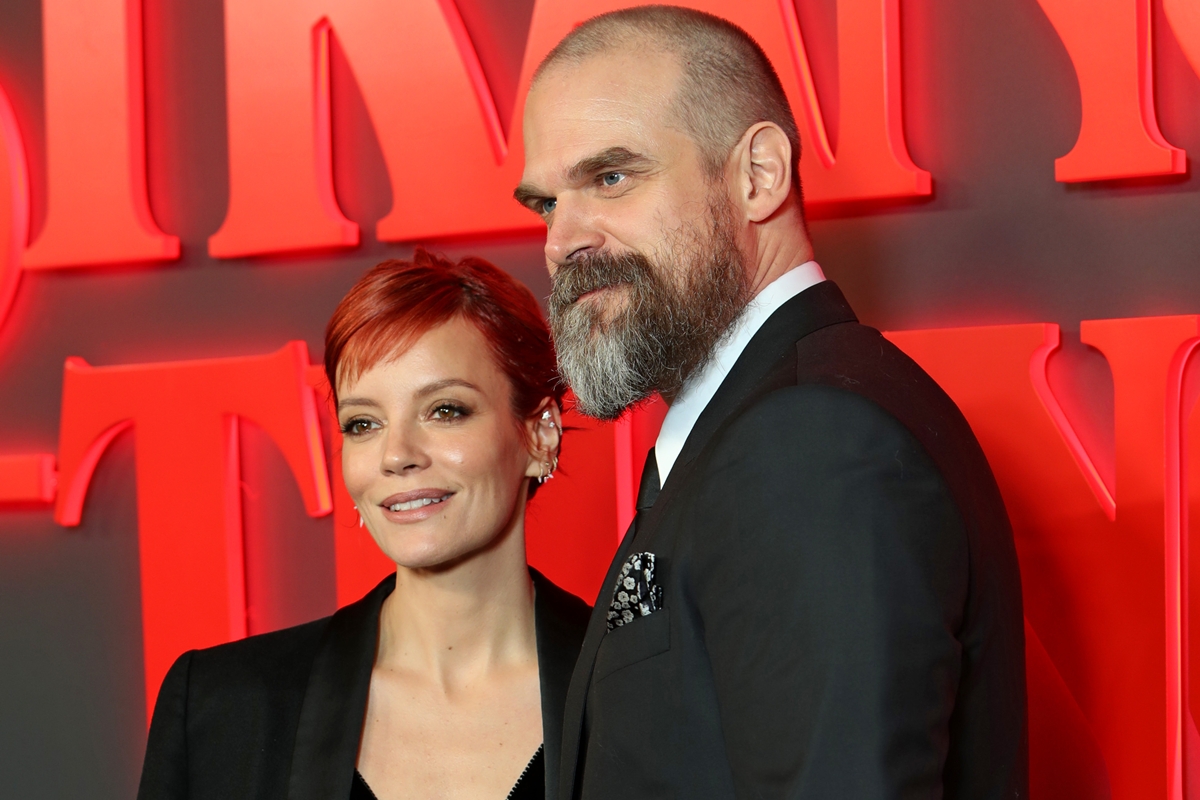 Lily Allen e David Harbour colocam casa de luxo à venda; confira fotos
