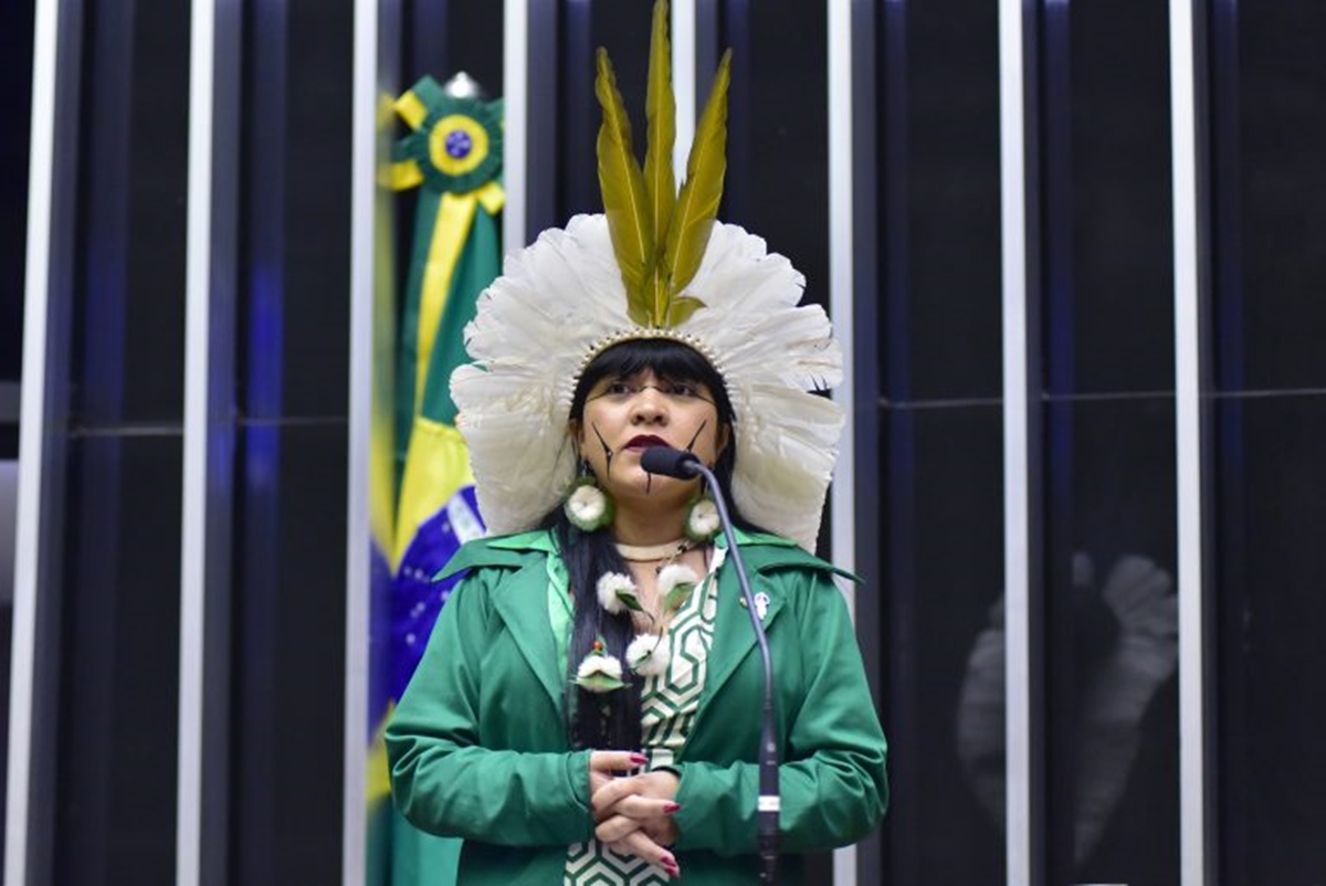 Célia Xakirabá - metrópoles