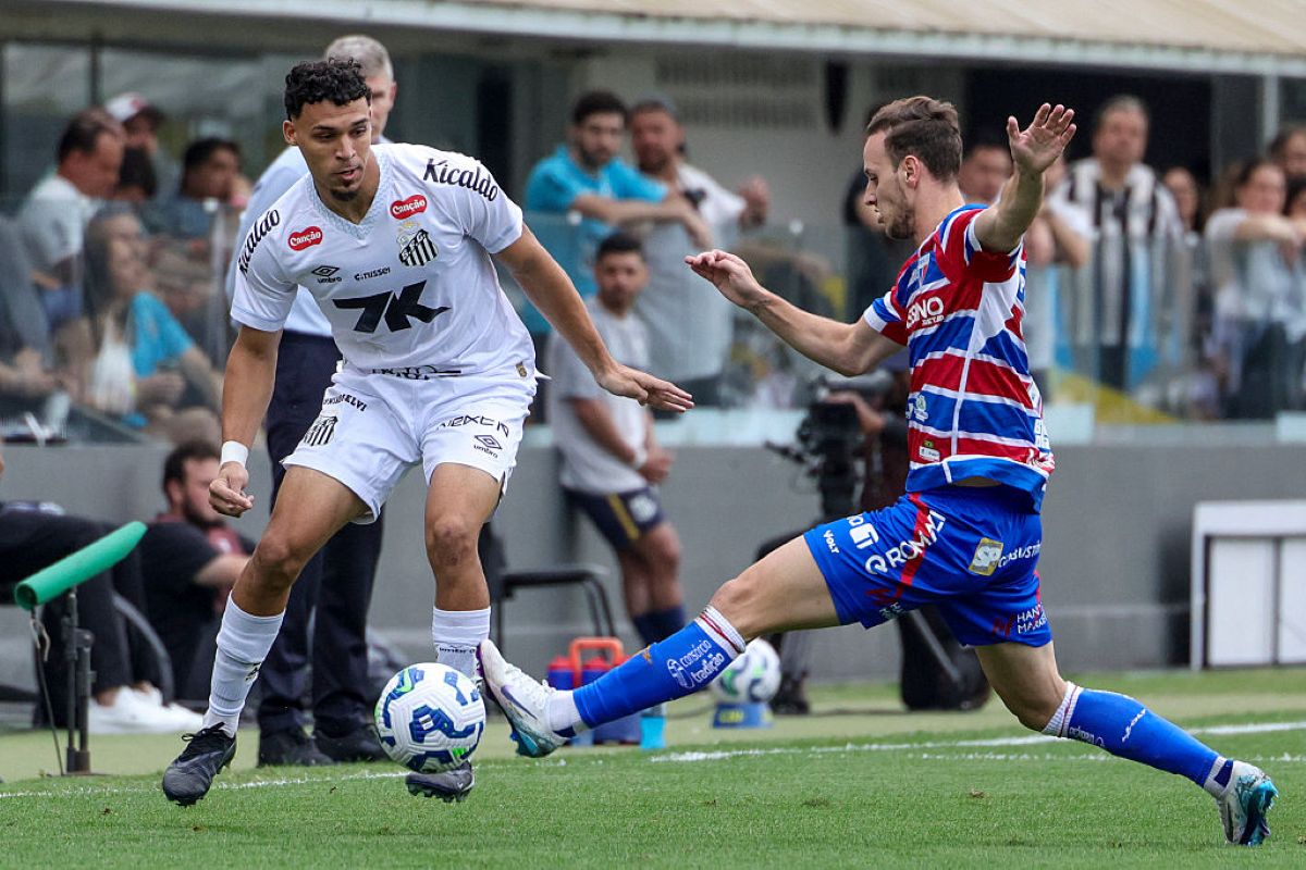 Com Neymar, Santos e Fortaleza apenas empatam no Campeonato Brasileiro