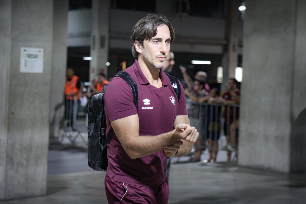 Zubeldía não aprova atuação do Fluminense na derrota para o Ceará