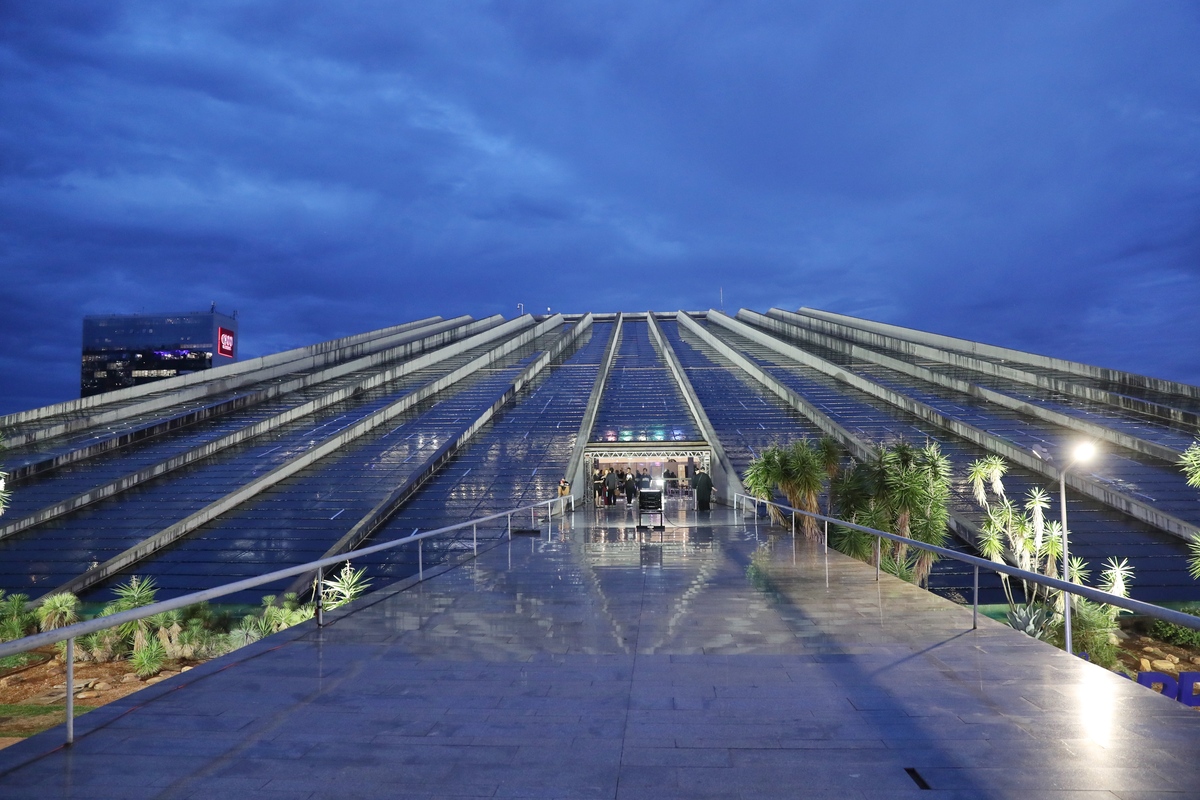 metropoles catwalk estrutura passarela teatro nacional claudio santoro - metrópoles