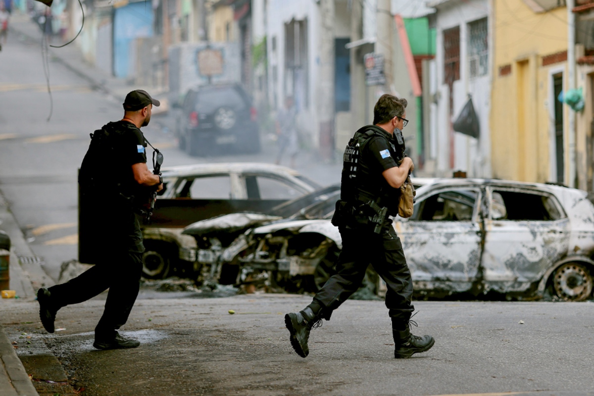 CV: PCERJ expõe áudios de faccionados planejando atacar policiais
