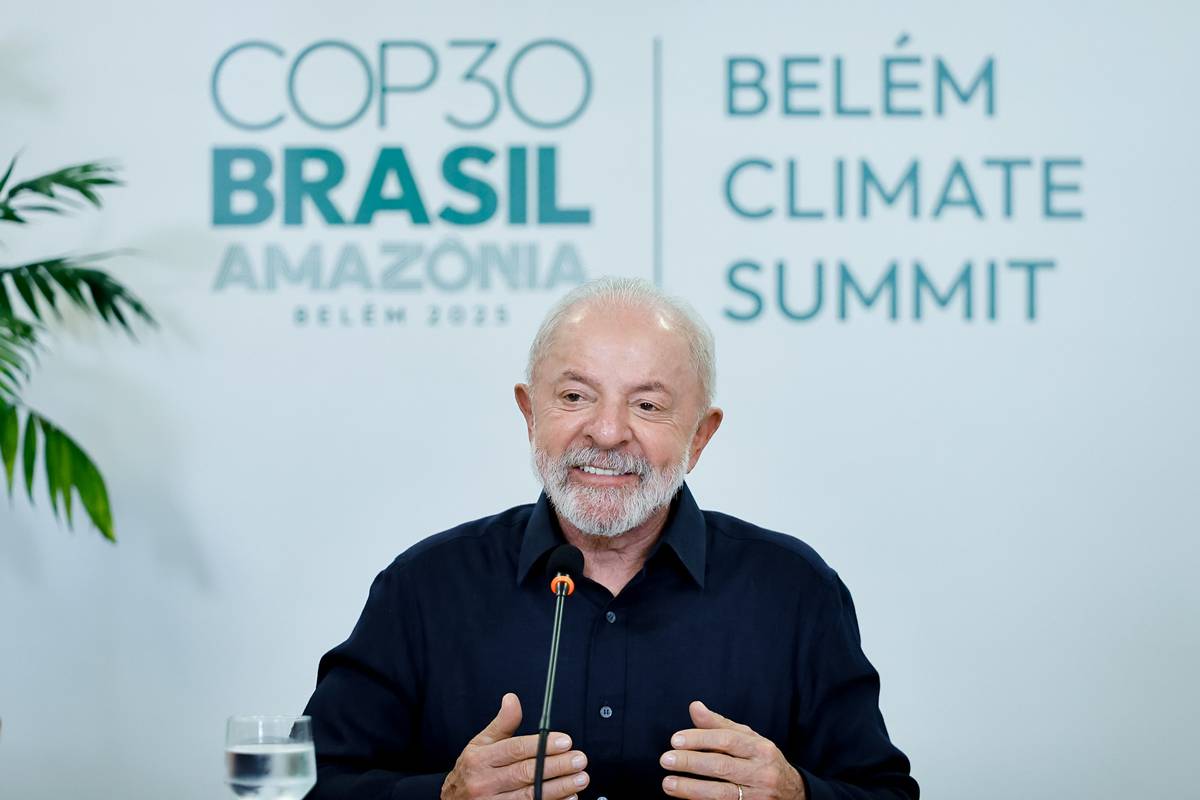 COP30: Lula pede fim de combustíveis fósseis e critica desinformação