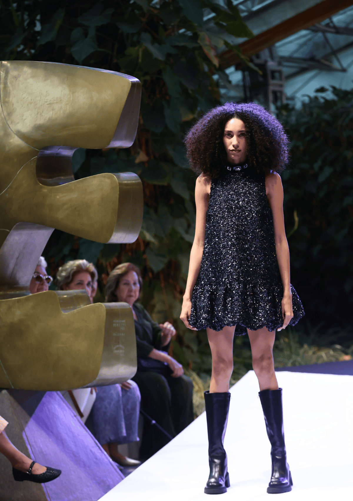 foto com cor. metrópoles catwalk - metrópoles