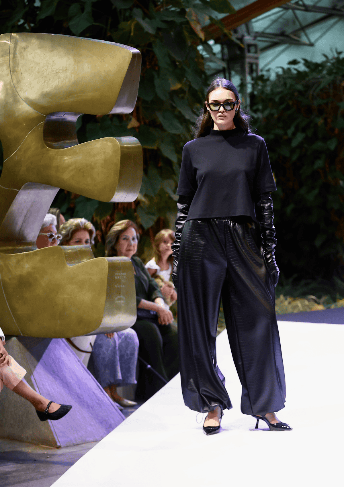 foto com cor. metrópoles catwalk - metrópoles