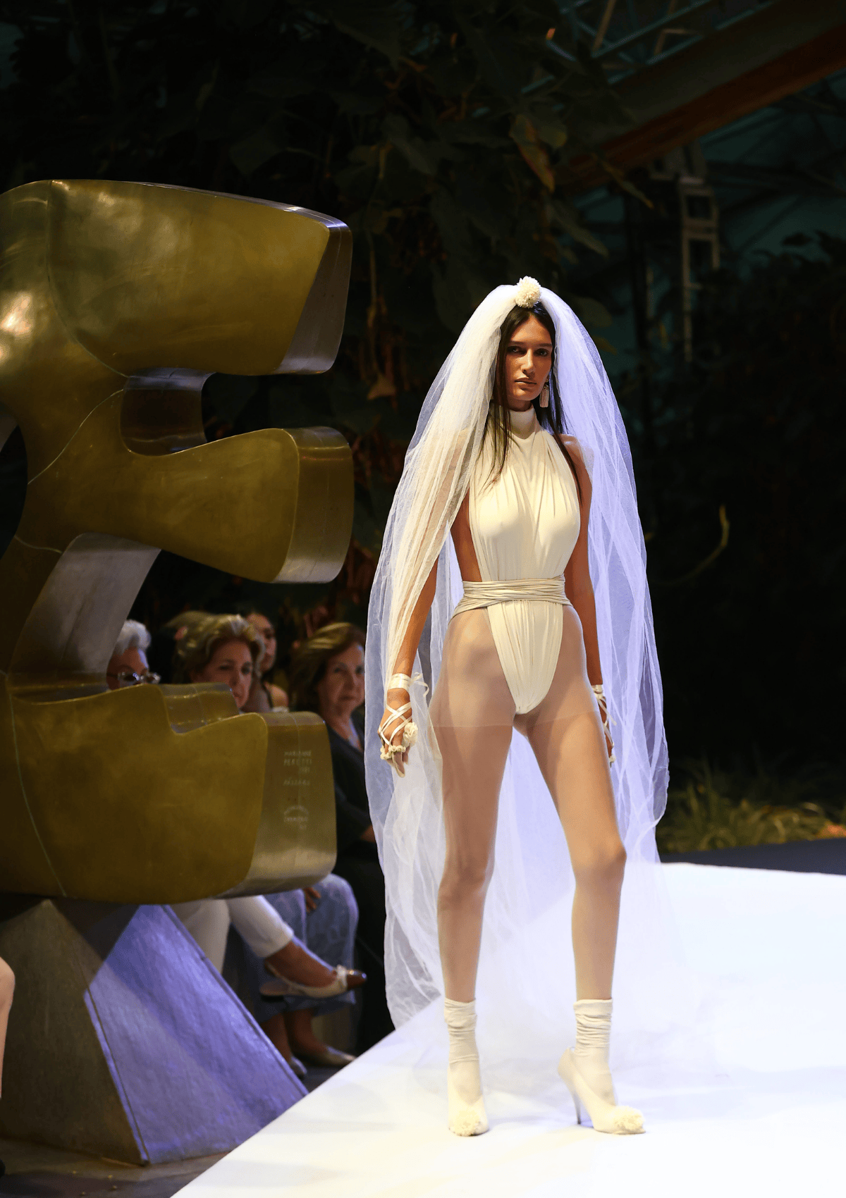 foto com cor. metrópoles catwalk - metrópoles