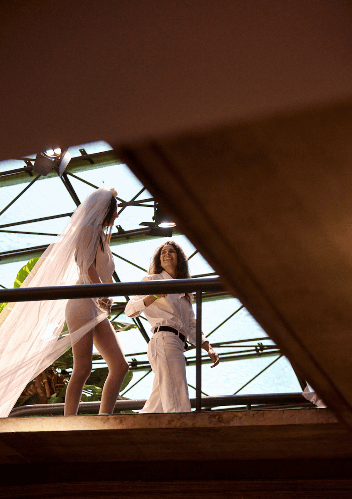 foto com cor. metrópoles catwalk - metrópoles