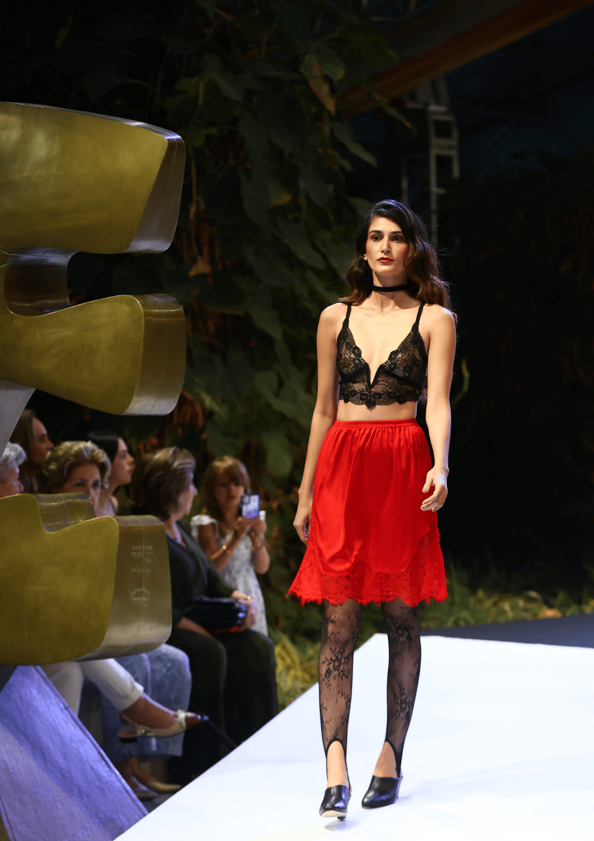 foto com cor. metrópoles catwalk - metrópoles