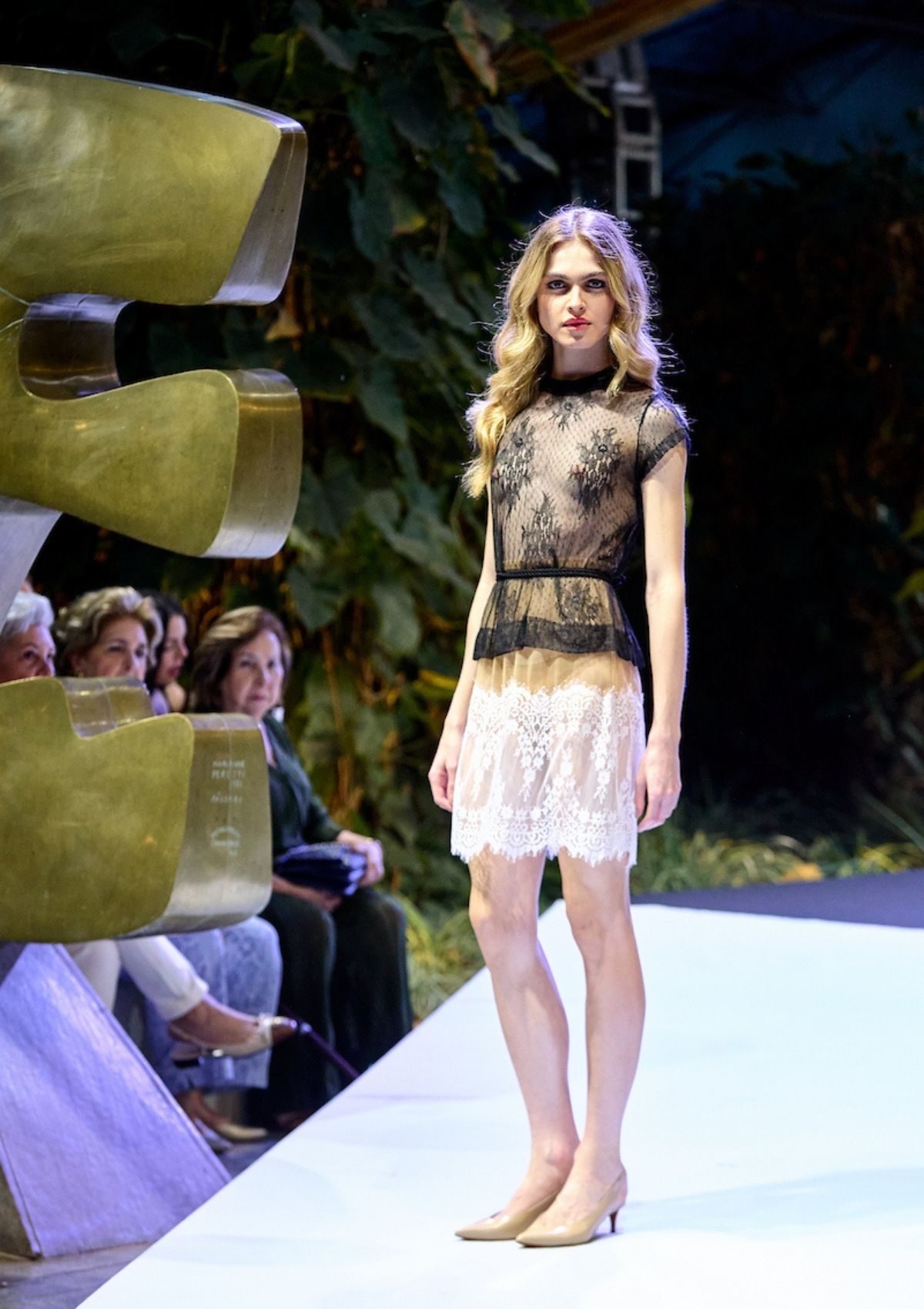 foto com cor. metrópoles catwalk - metrópoles