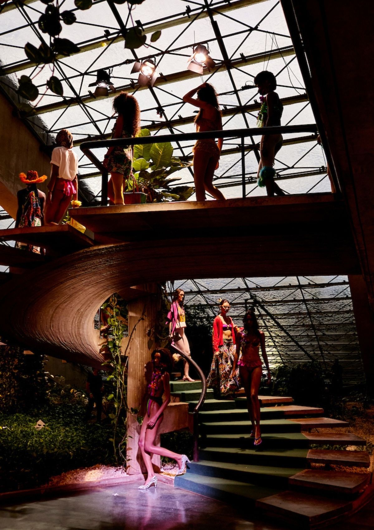 foto com cor. metrópoles catwalk - metrópoles