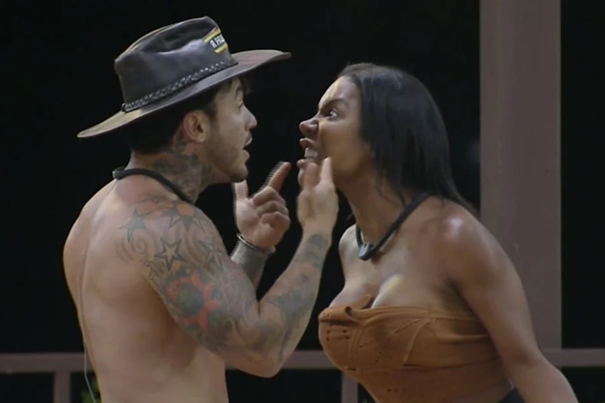 A Fazenda 17: Barraco épico! Carol Lekker perde a linha após derrota e detona Wallas