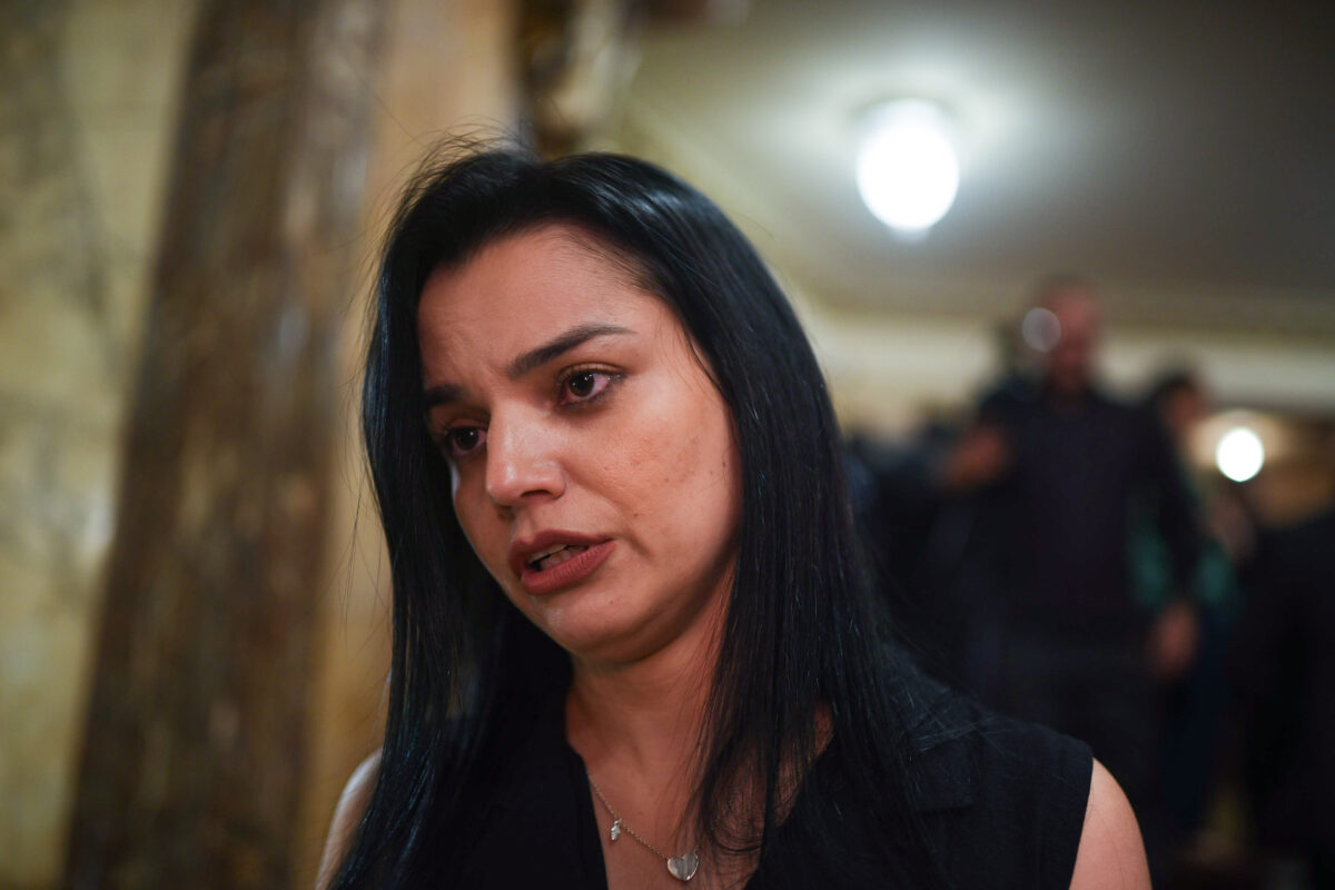 Tristeza e orgulho: o desabafo da viúva do PM morto em operação do RJ