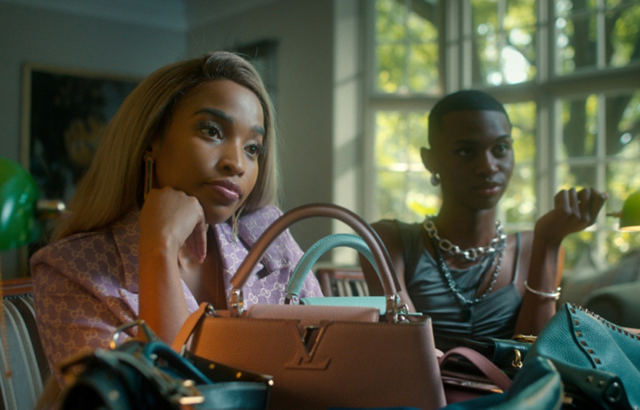 Série viciante sobre influencer golpista viraliza na Netflix