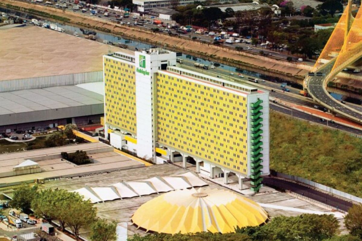 Tragédia no Holiday Inn: estrangeiro é achado morto em hotel de SP