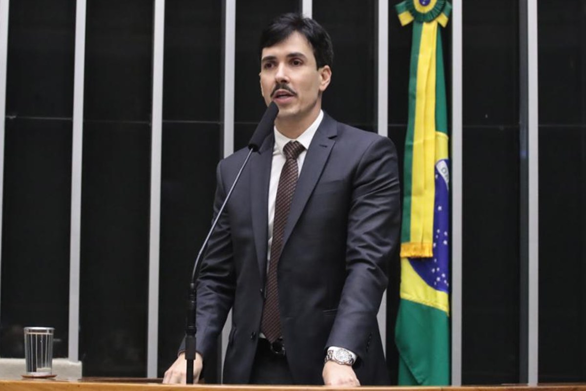 Farra do INSS: entidade pagou R$ 14,7 milhões a deputado de MG, diz PF