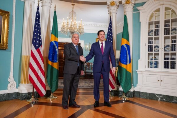 Imagem colorida de Marco Rubio e Mauro Vieira - Metrópoles