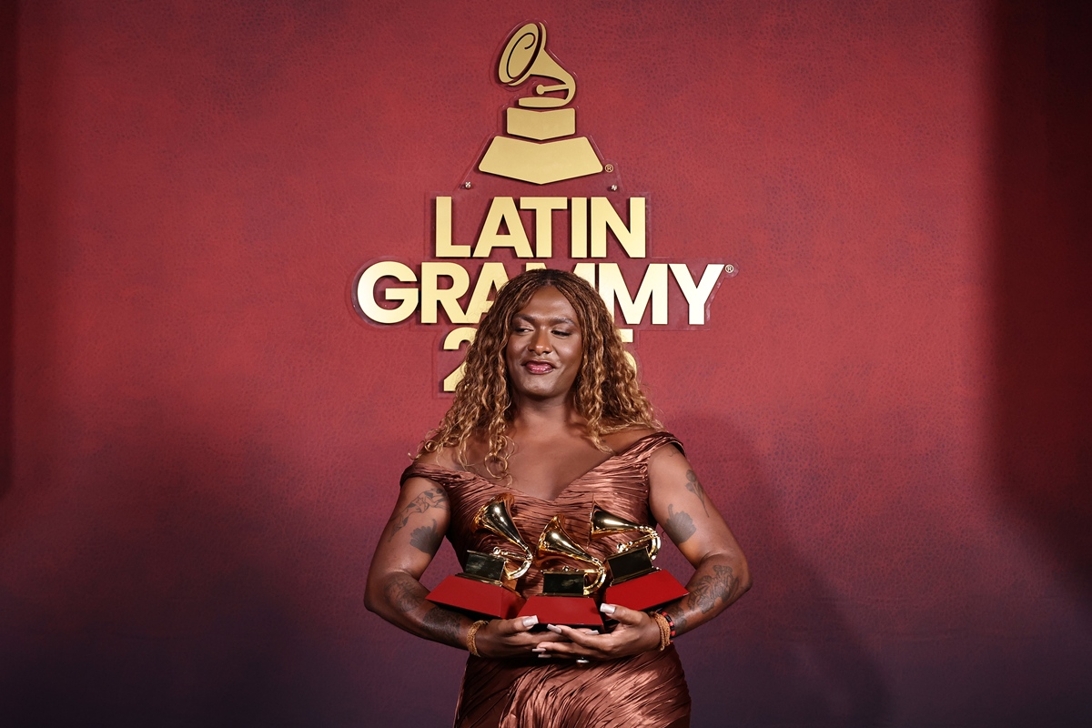 Liniker Faz História no Grammy Latino 2025: Veja a Lista Completa de Vencedores Brasileiros!