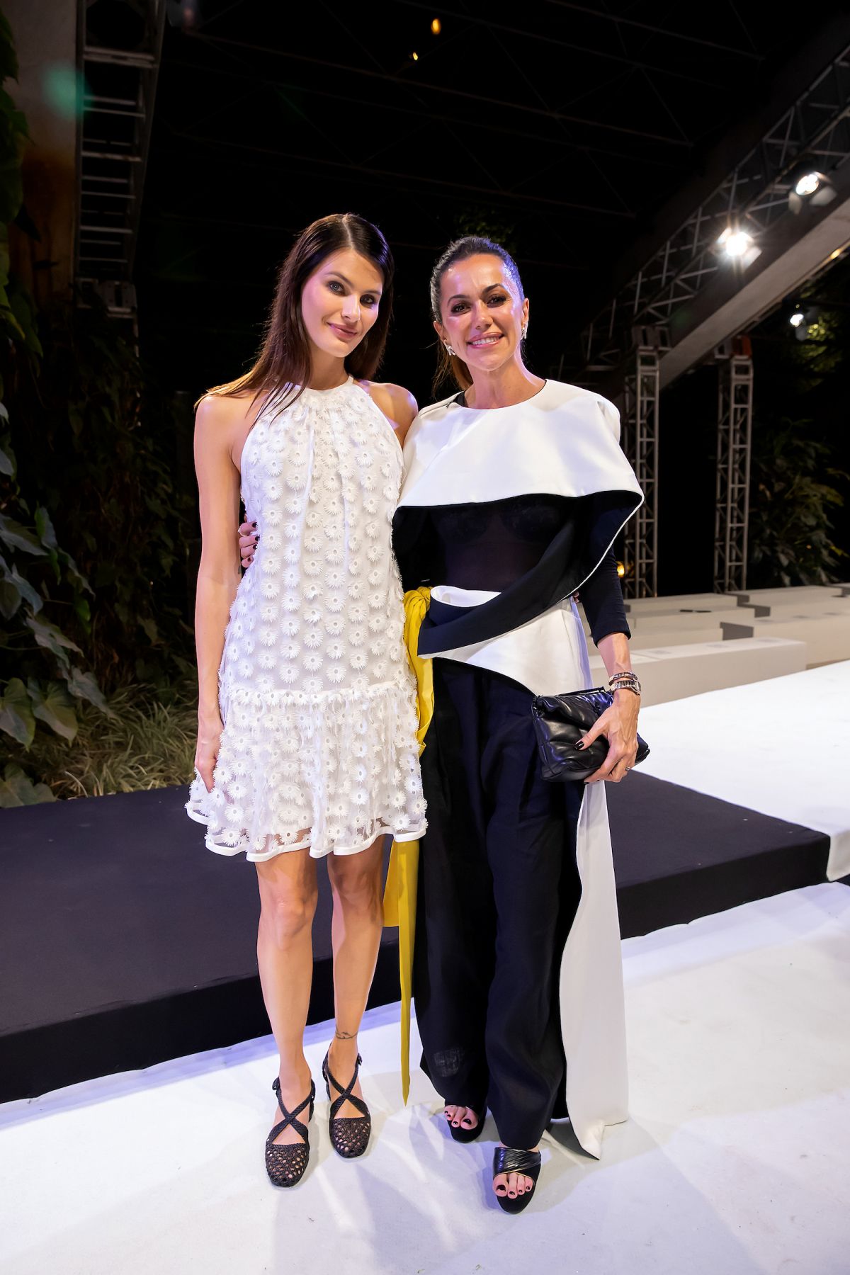 Isabeli Fontana e Pat Justino Vaz, no Metrópoles Catwalk - Metrópoles