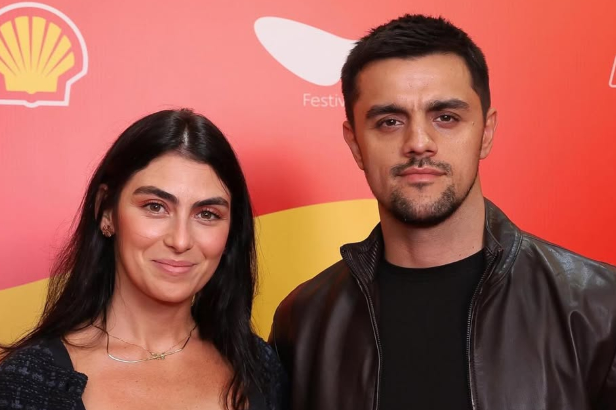 Esposa de Felipe Simas Revela Oração Polêmica e Ator Reage: Entenda a Situação!