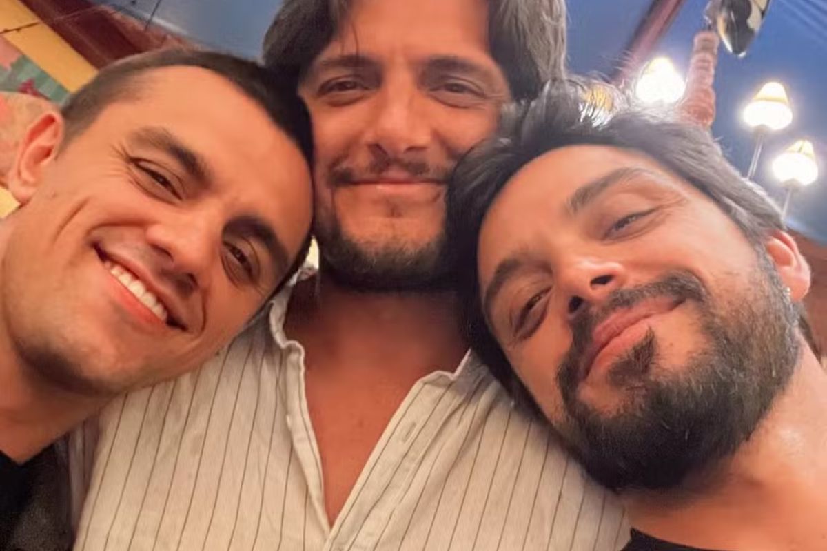 Rodrigo Simas dá opinião sincera sobre conversão de Felipe Simas